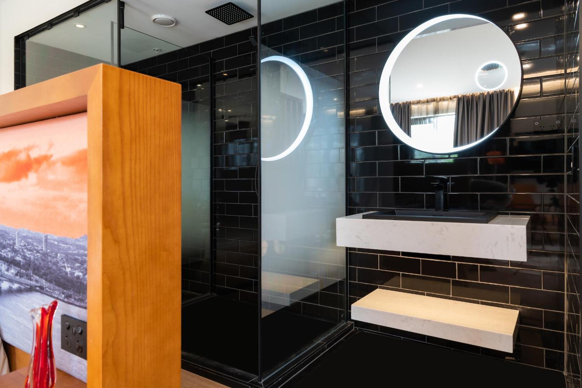 Ohtel Auckland Hotel Phòng bức ảnh Bathroom