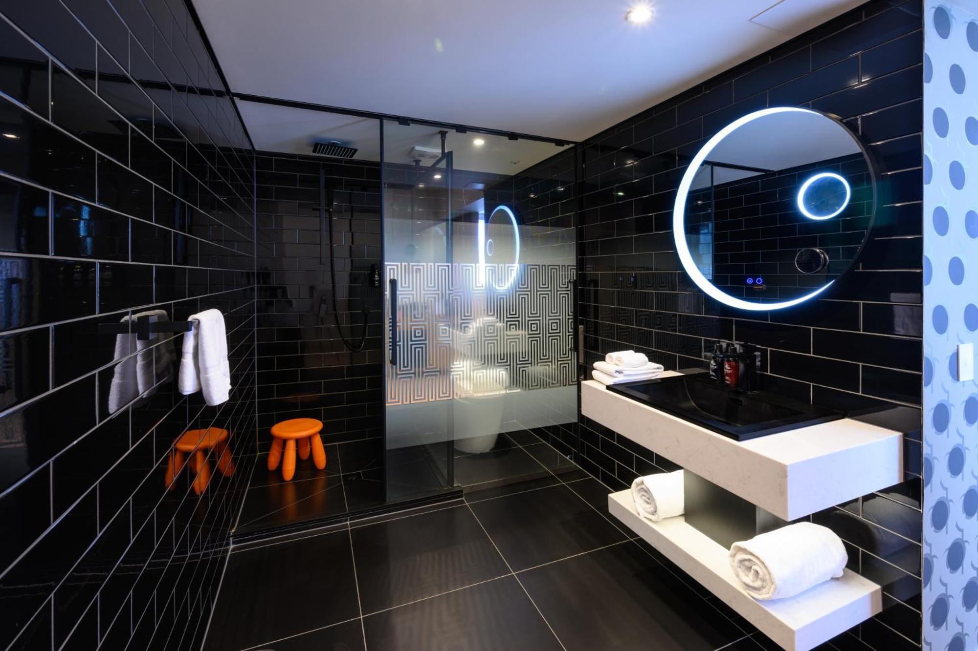 Ohtel Auckland Hotel Phòng bức ảnh Bathroom